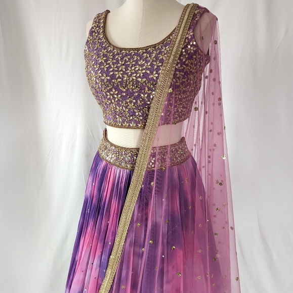 Beautiful pink and purple tie dye ready to wear Indian wedding Lehenga Choli - Picture 4 of 16